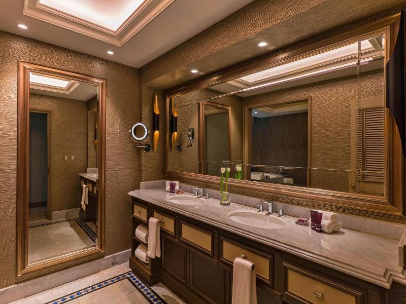 The Ritz-Carlton, Santiago image