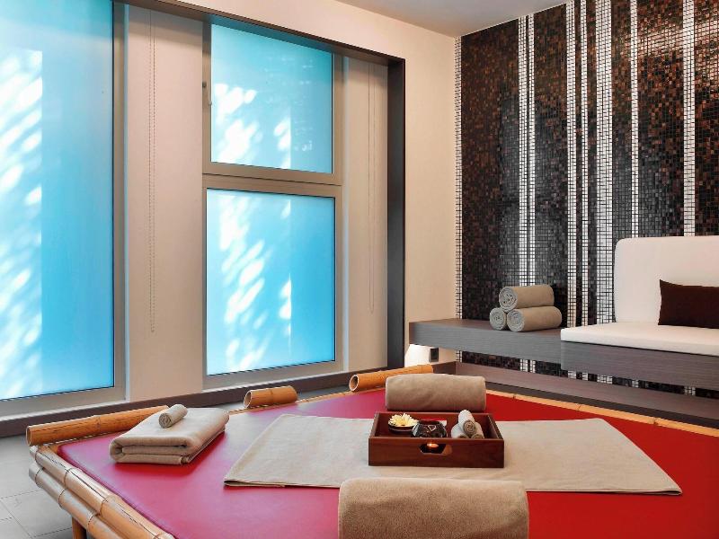 Le Meridien Istanbul Etiler image