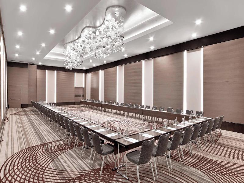 Le Meridien Istanbul Etiler image