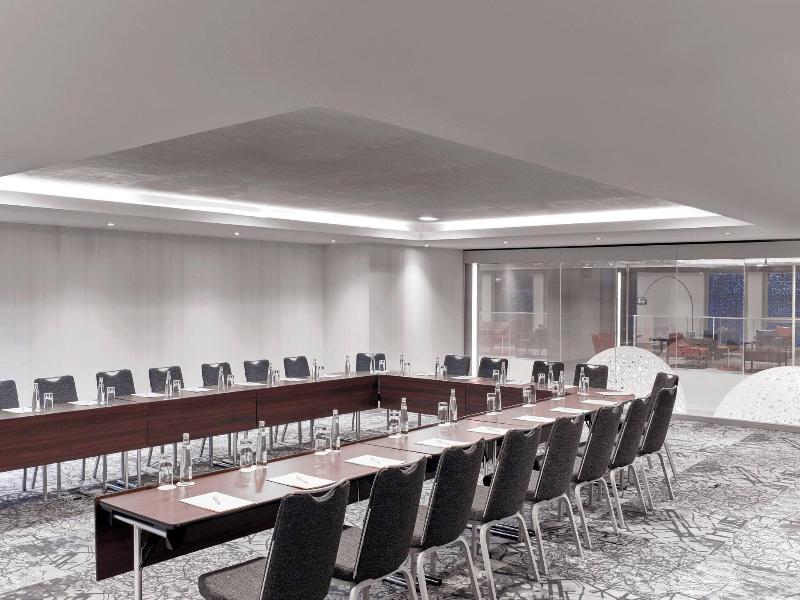 Le Meridien Istanbul Etiler image