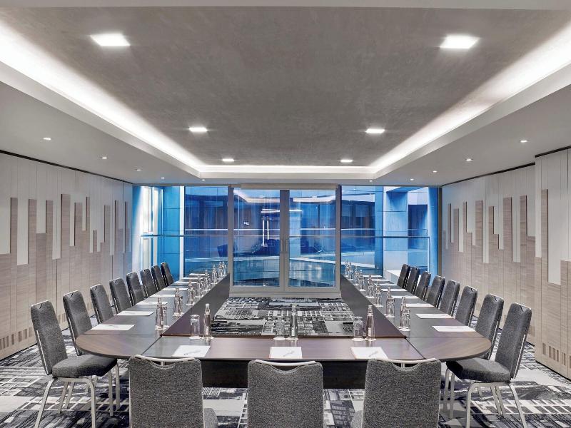Le Meridien Istanbul Etiler image