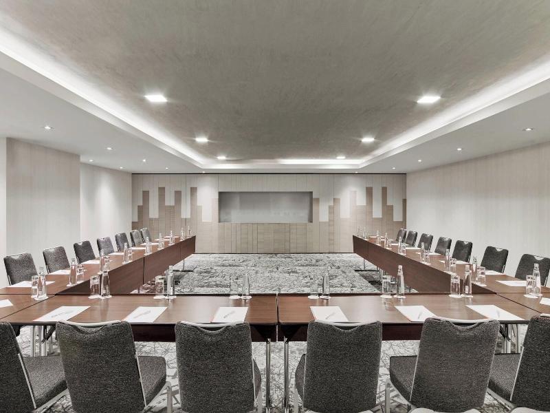 Le Meridien Istanbul Etiler image