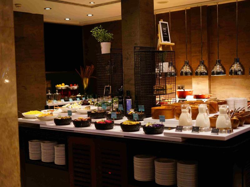 Le Meridien Istanbul Etiler image
