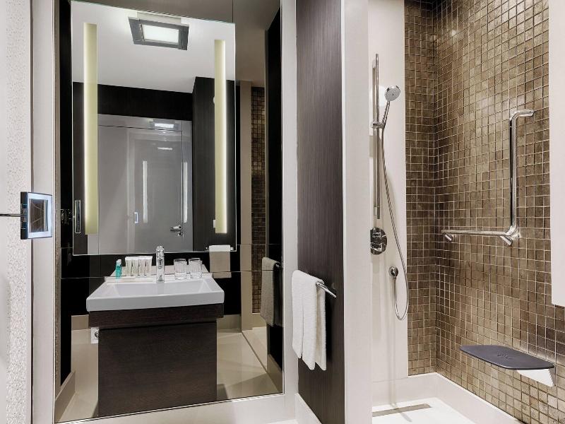 Le Meridien Istanbul Etiler image