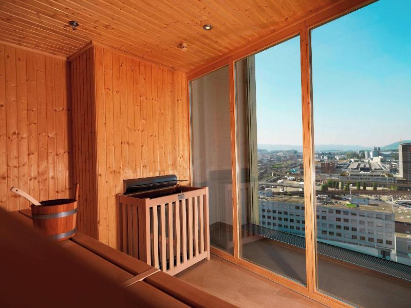 Renaissance Zurich Tower image