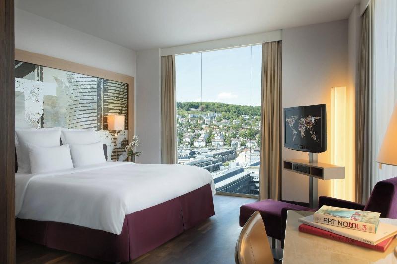 Renaissance Zurich Tower image