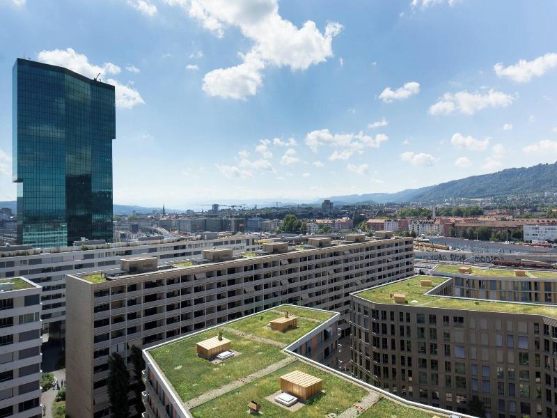 Renaissance Zurich Tower image