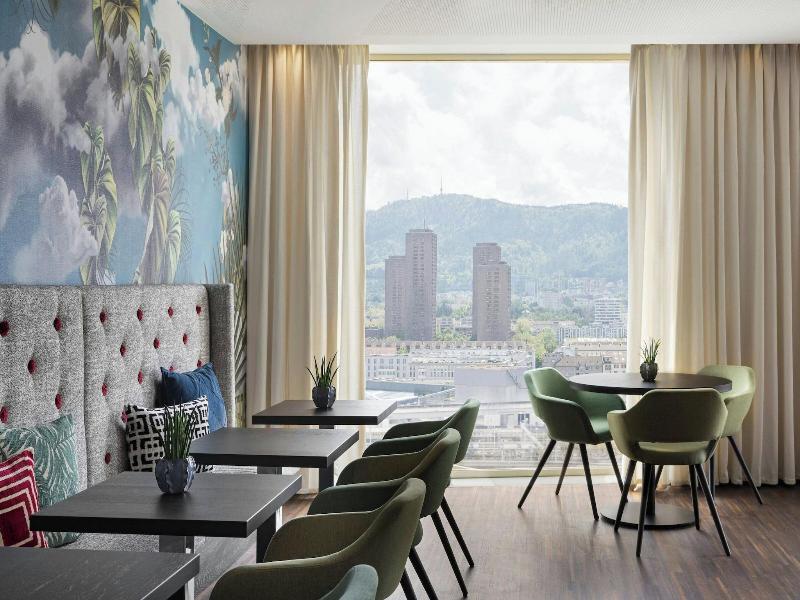Renaissance Zurich Tower image