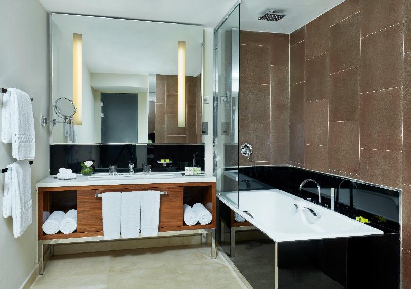 Intercontinental Doha The City image
