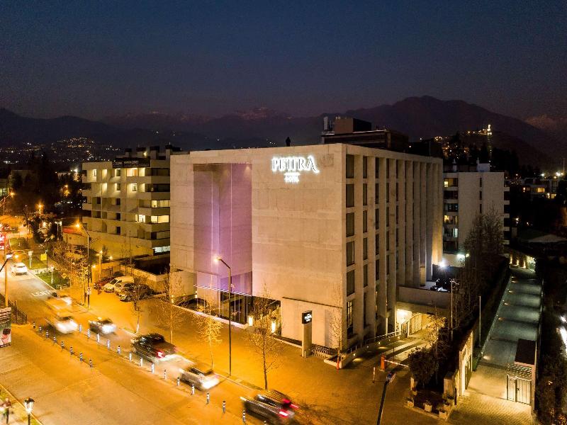 Wyndham Santiago Pettra image