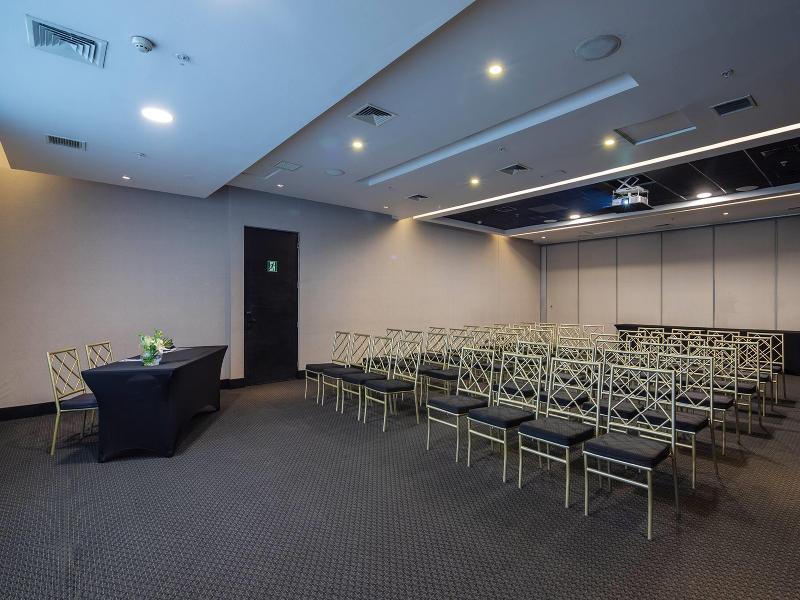 Wyndham Santiago Pettra image