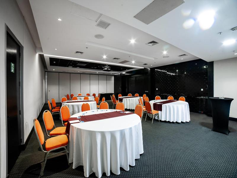 Wyndham Santiago Pettra image