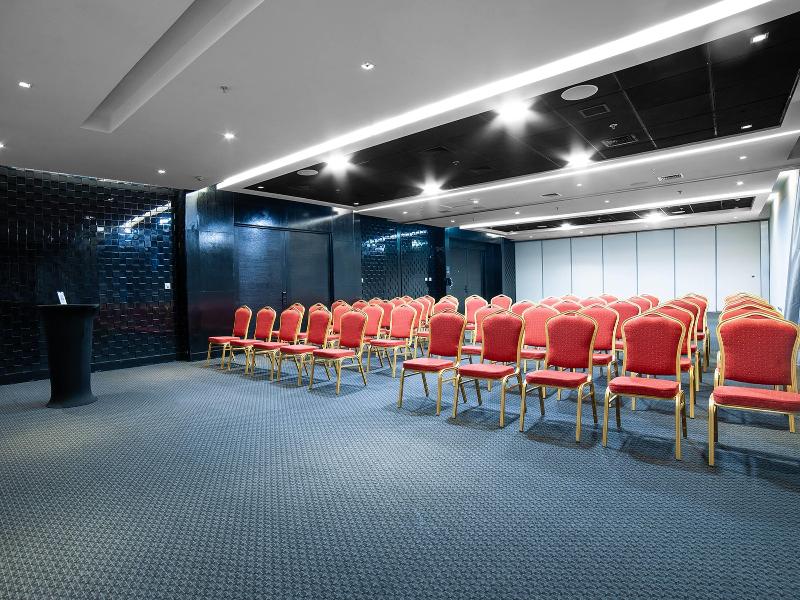 Wyndham Santiago Pettra image