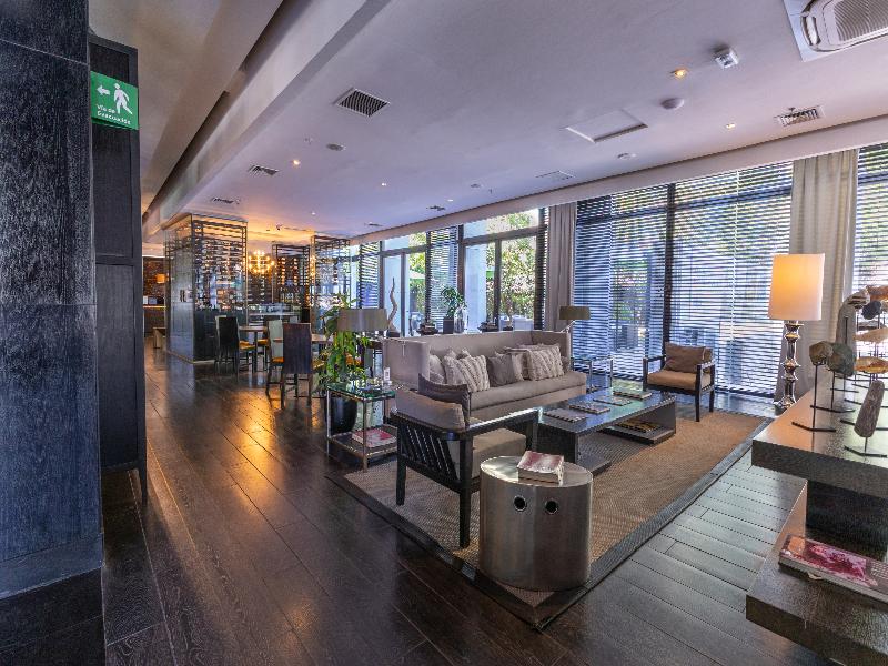 Wyndham Santiago Pettra — view