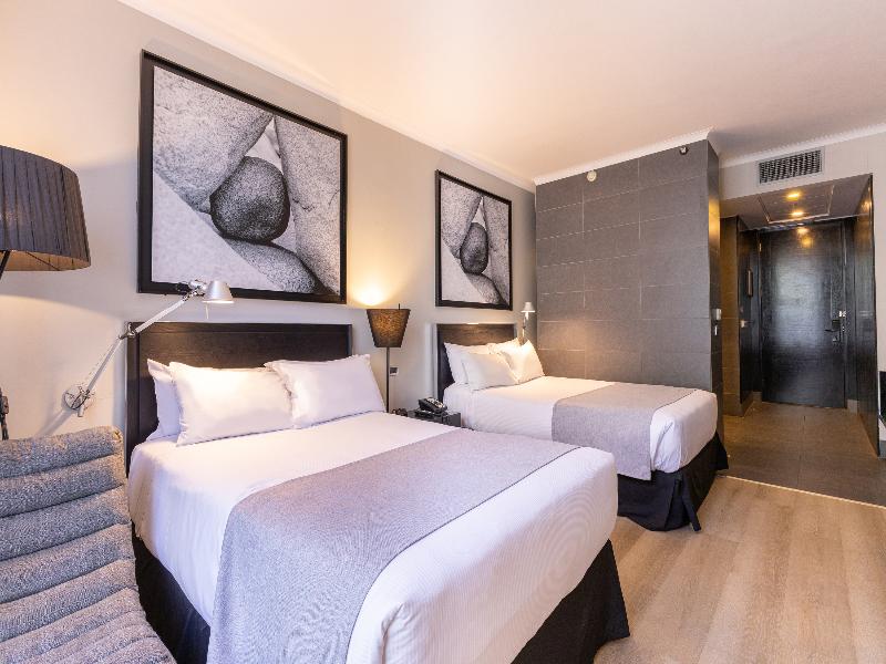 Wyndham Santiago Pettra image