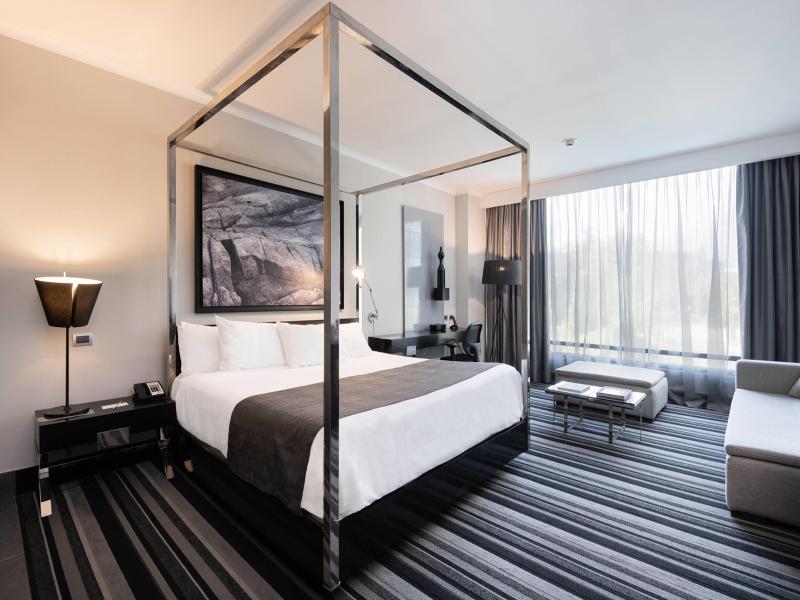 Wyndham Santiago Pettra image