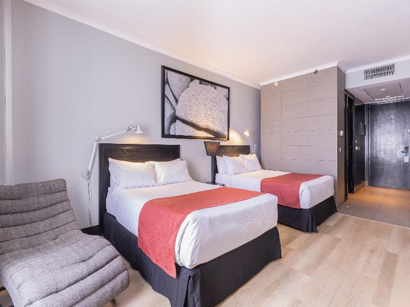 Wyndham Santiago Pettra image