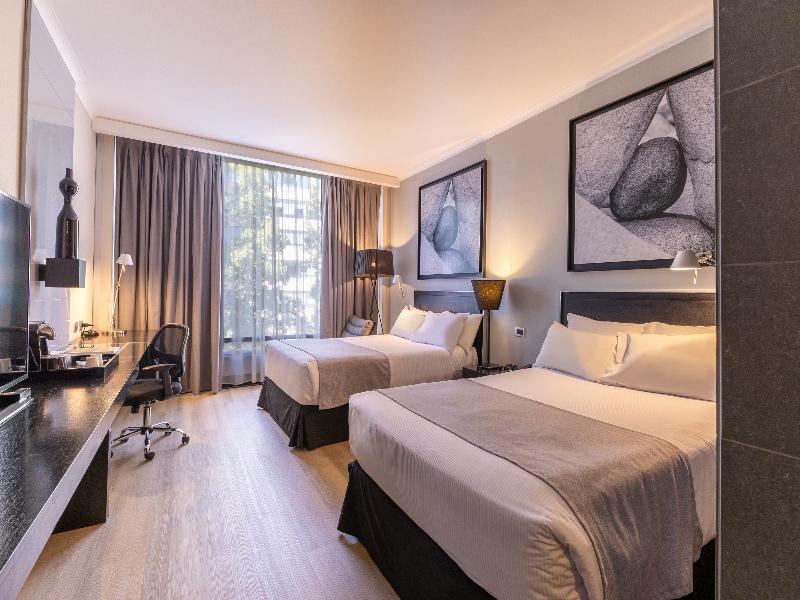 Wyndham Santiago Pettra image