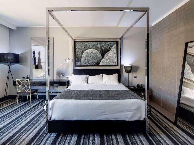 Wyndham Santiago Pettra image