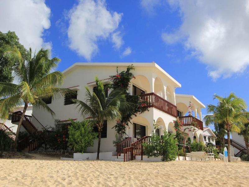 Carimar Beach Club image