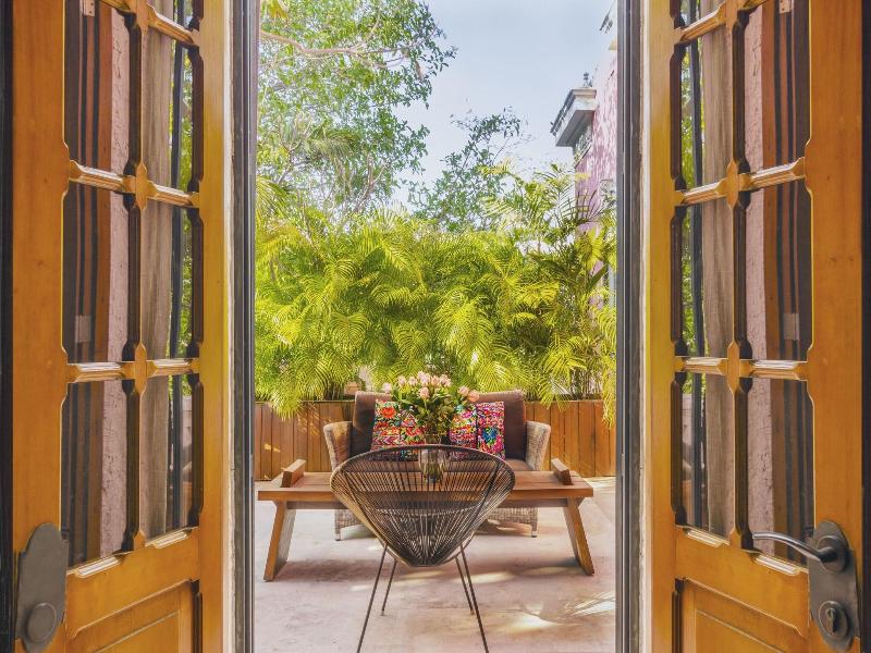 Rosas & Xocolate Boutique Hotel Spa image