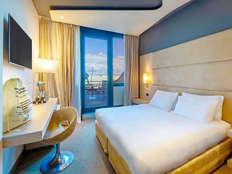 Best Western Plus Hotel Expo image