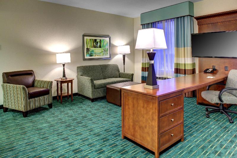 Holiday Inn Express Convention Center/Cruise Port photo 13