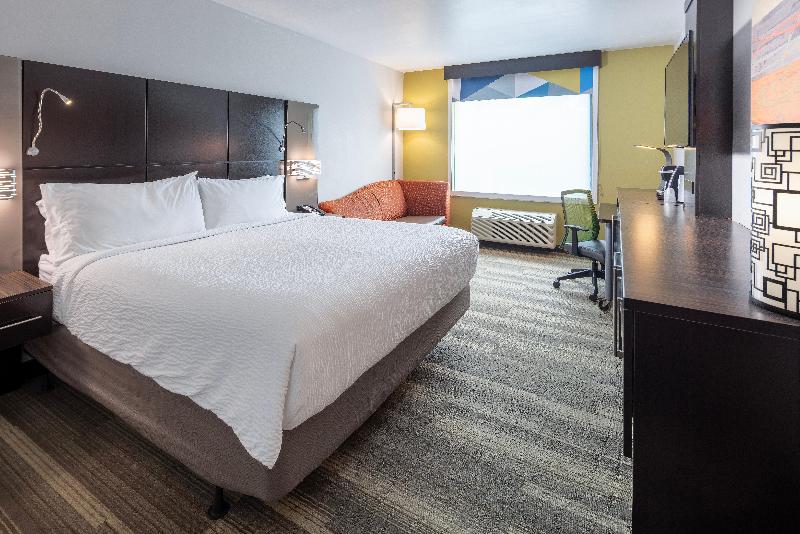 Holiday Inn Express Convention Center/Cruise Port image