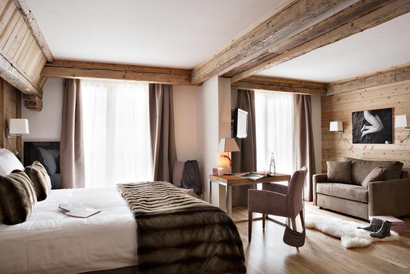 Bed room