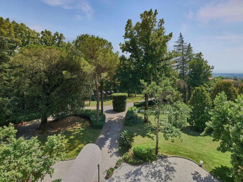 Grotta Giusti Resort Golf & Spa image