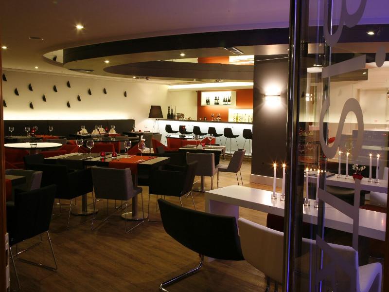Samm Hotel Spa & Bistro image