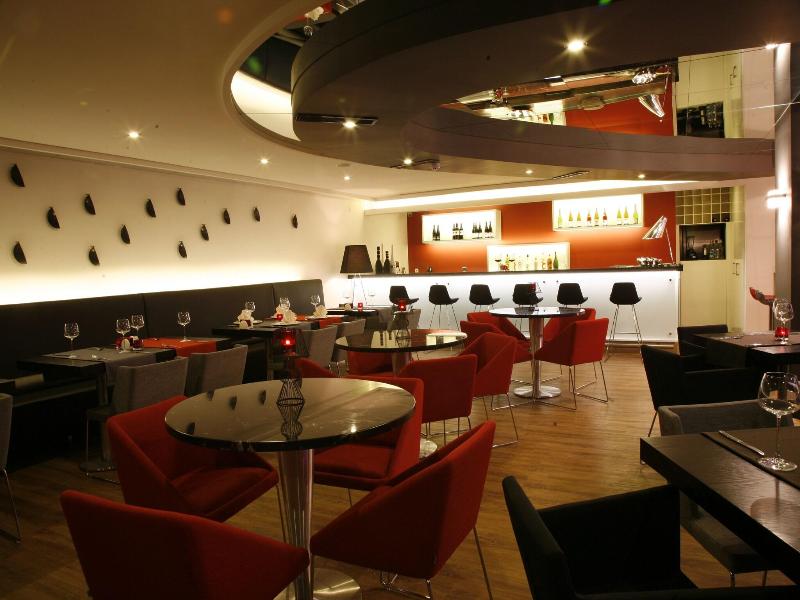 Samm Hotel Spa & Bistro image