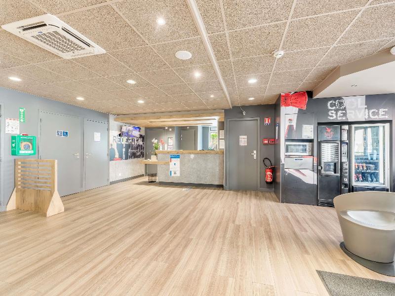 Ibis Budget Bourgoin Jallieu Centre image