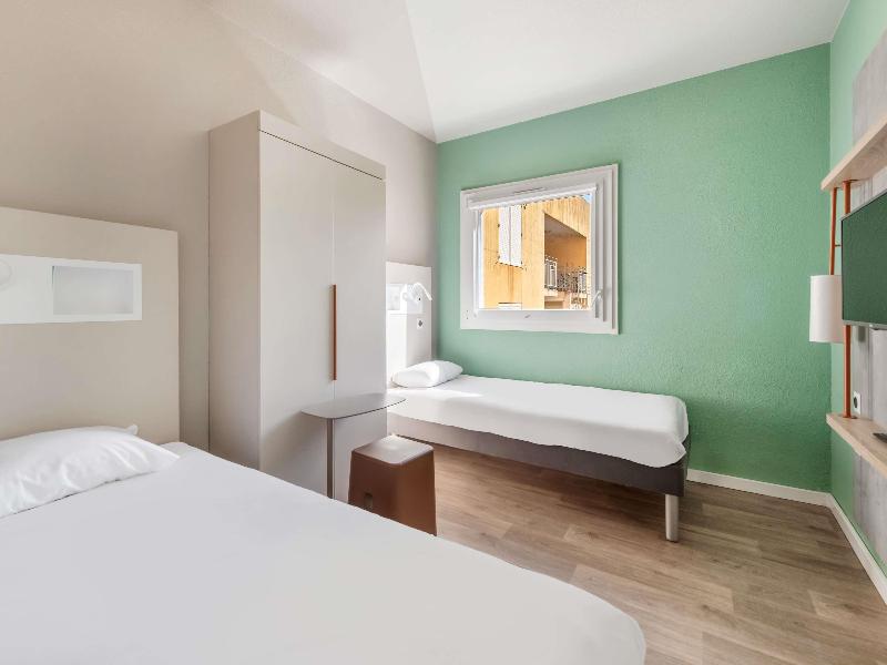 Ibis Budget Bourgoin Jallieu Centre image