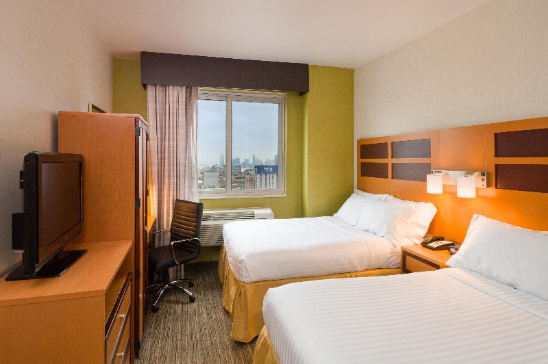 Holiday Inn Express Times Square