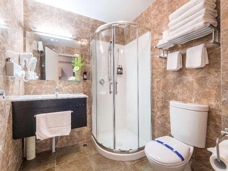 Best Western Newmarket Inn & Suites image