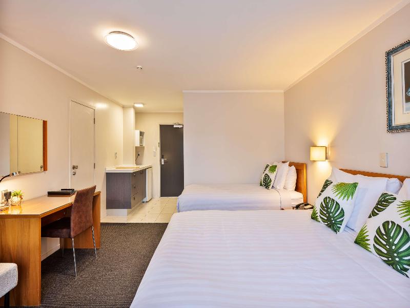 Best Western Newmarket Inn & Suites image