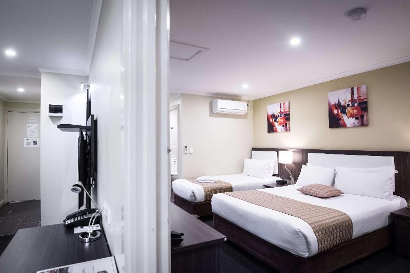 Best Western Airport Motel and Convention Centre image