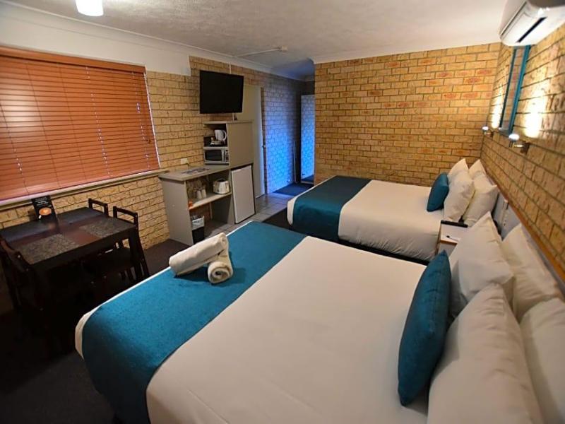 Best Western Kennedy Drive Airport Motel image
