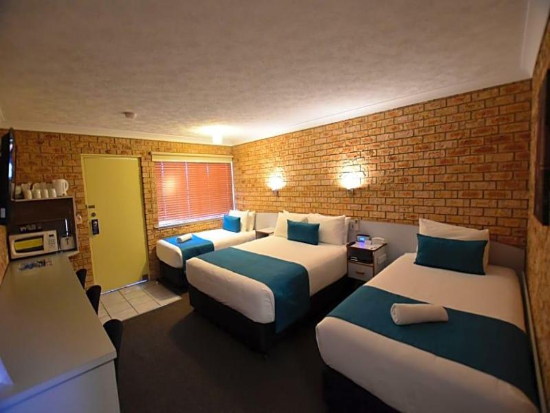 Best Western Kennedy Drive Airport Motel image