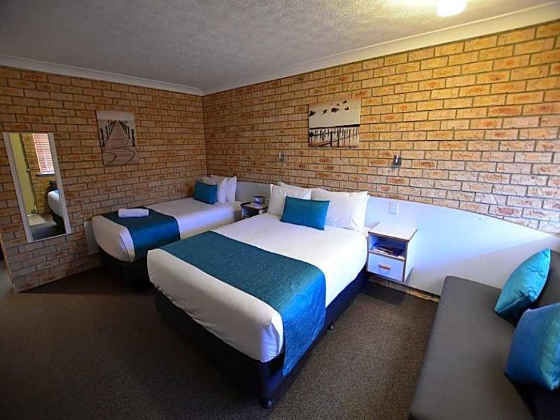 Best Western Kennedy Drive Airport Motel image