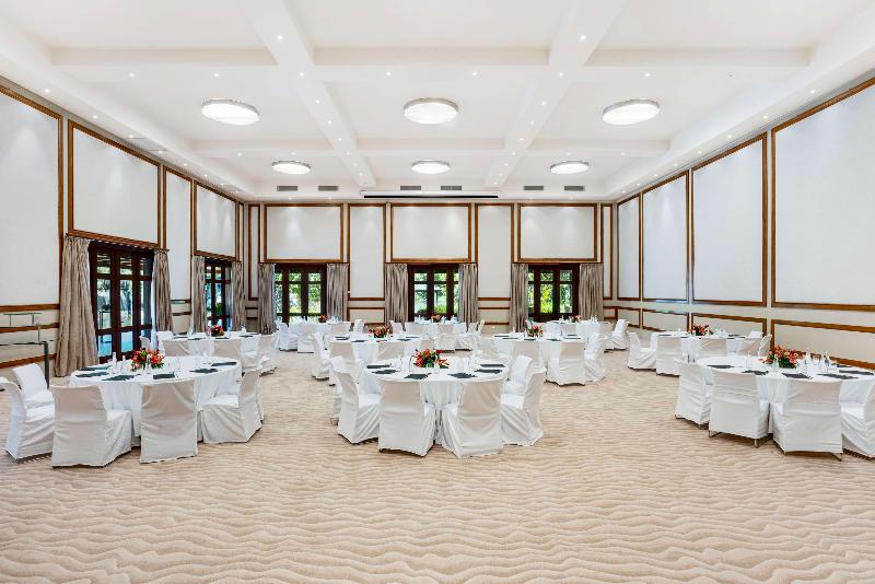 Stay in style at Kempinski Seychelles Resort