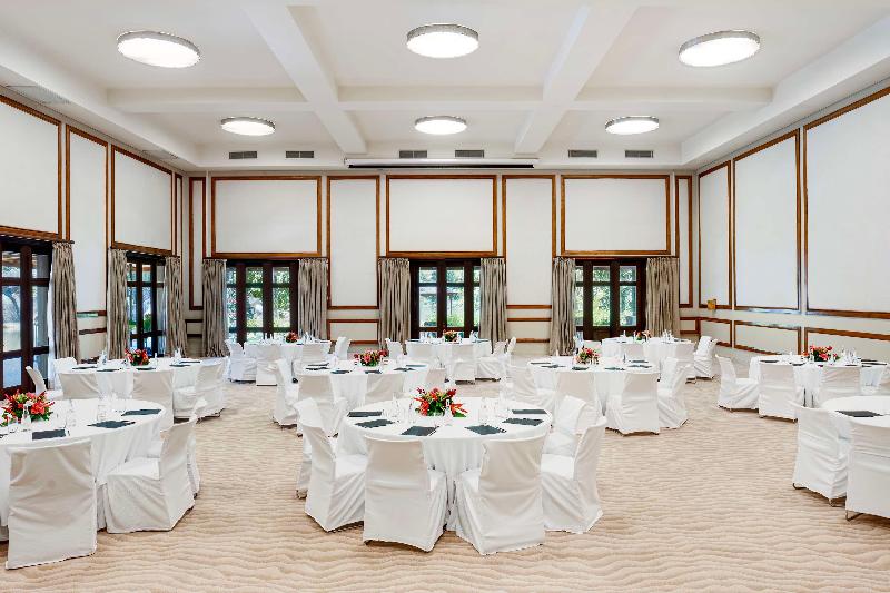 Stay in style at Kempinski Seychelles Resort