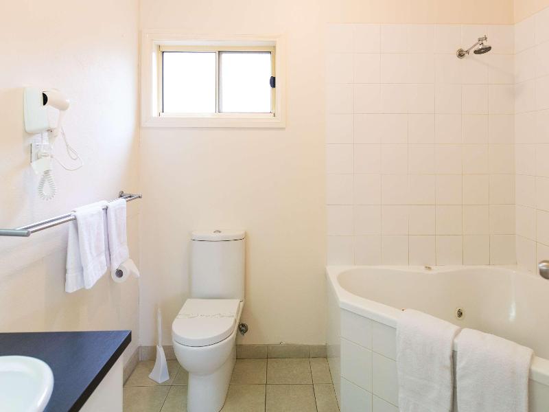 Best Western Mill Park Motel image