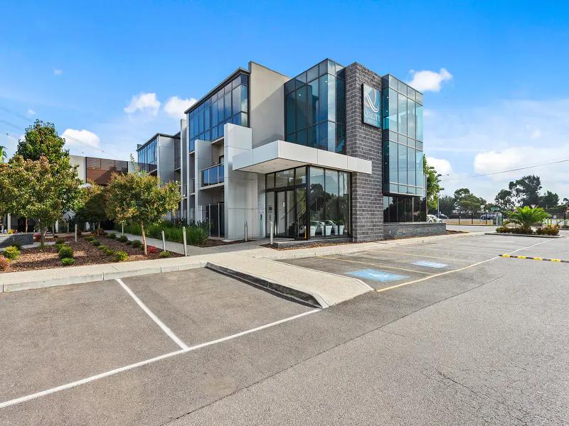 Quality Hotel Taylors Lakes image