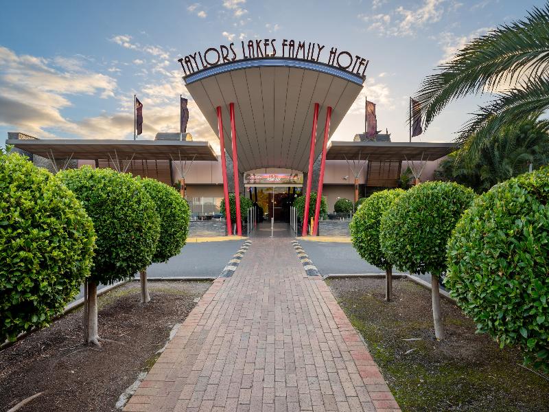 Quality Hotel Taylors Lakes image