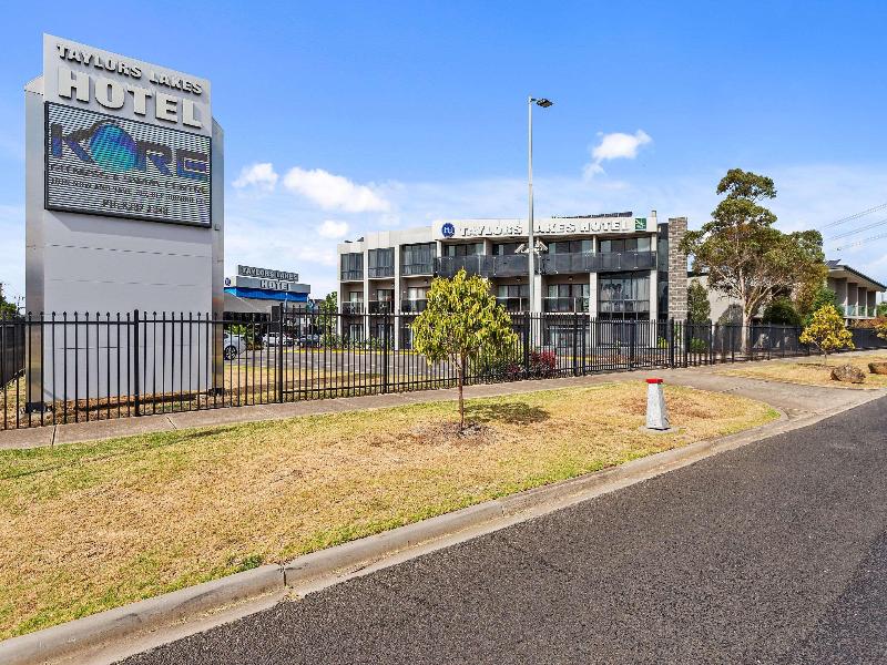 Quality Hotel Taylors Lakes image