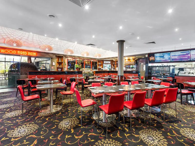 Quality Hotel Taylors Lakes image