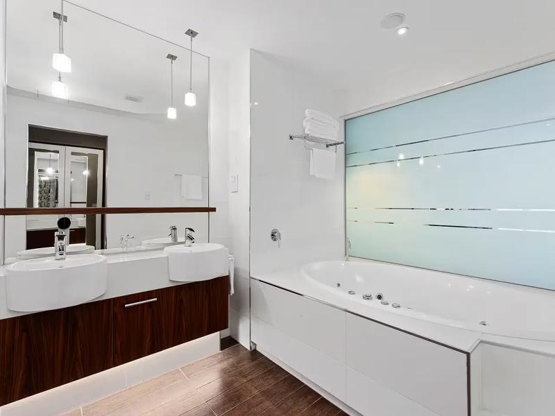 Quality Hotel Taylors Lakes image
