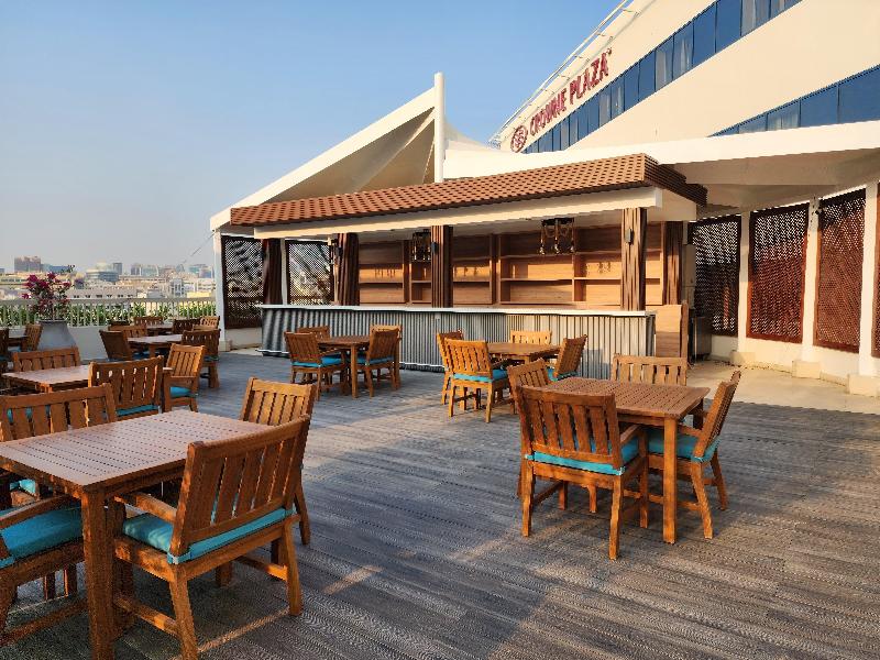 Crowne Plaza Deira image